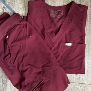 Figs Maroon Women's Shorts